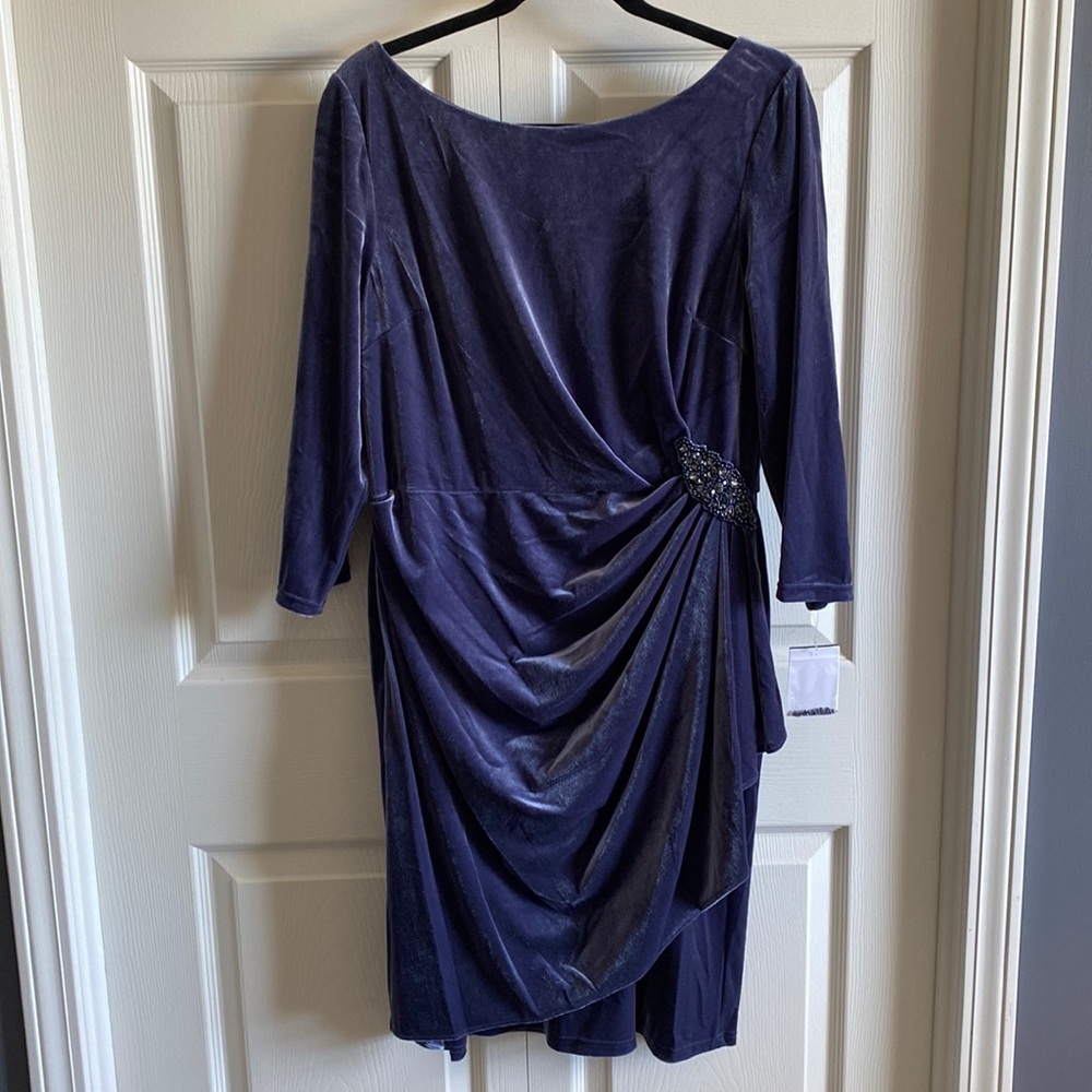 David Bridal velvet dress 3/4 sleeves new with tags